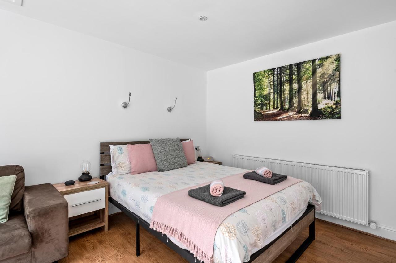 Number 2, Lytton Tree Lodge, Reydon, Southwold Екстериор снимка