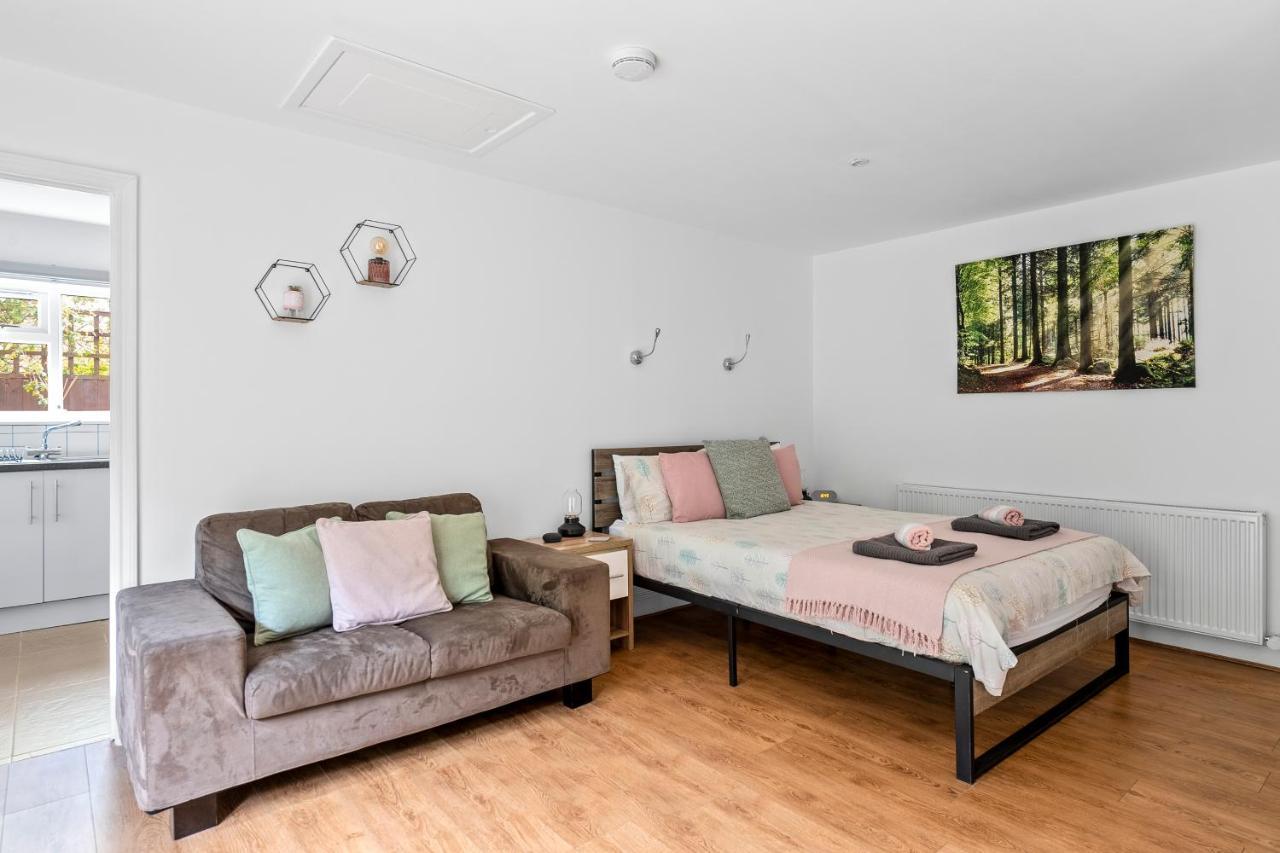 Number 2, Lytton Tree Lodge, Reydon, Southwold Екстериор снимка